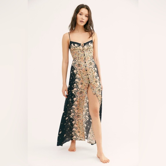Free People Dresses & Skirts - FREE PEOPLE Morning Song Printed Maxi Dress XS
